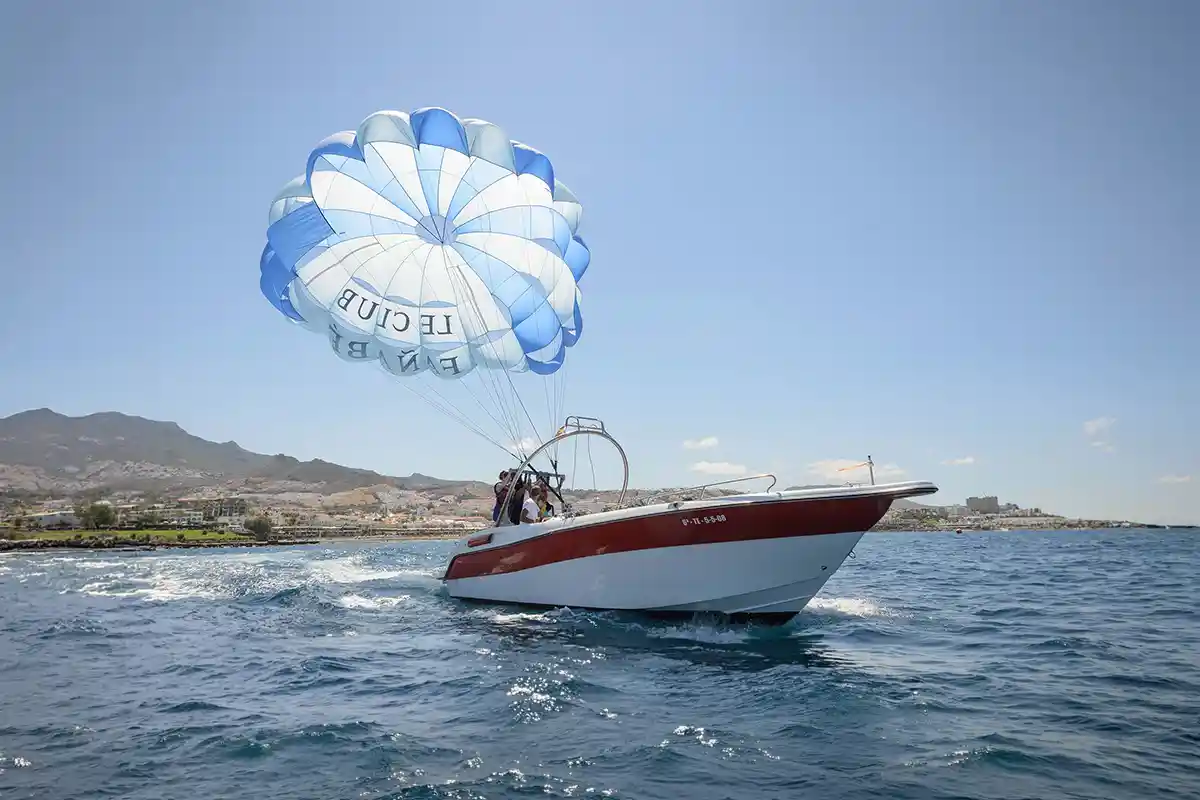 Vuelo en Parasailing en Costa Adeje - Foto 8