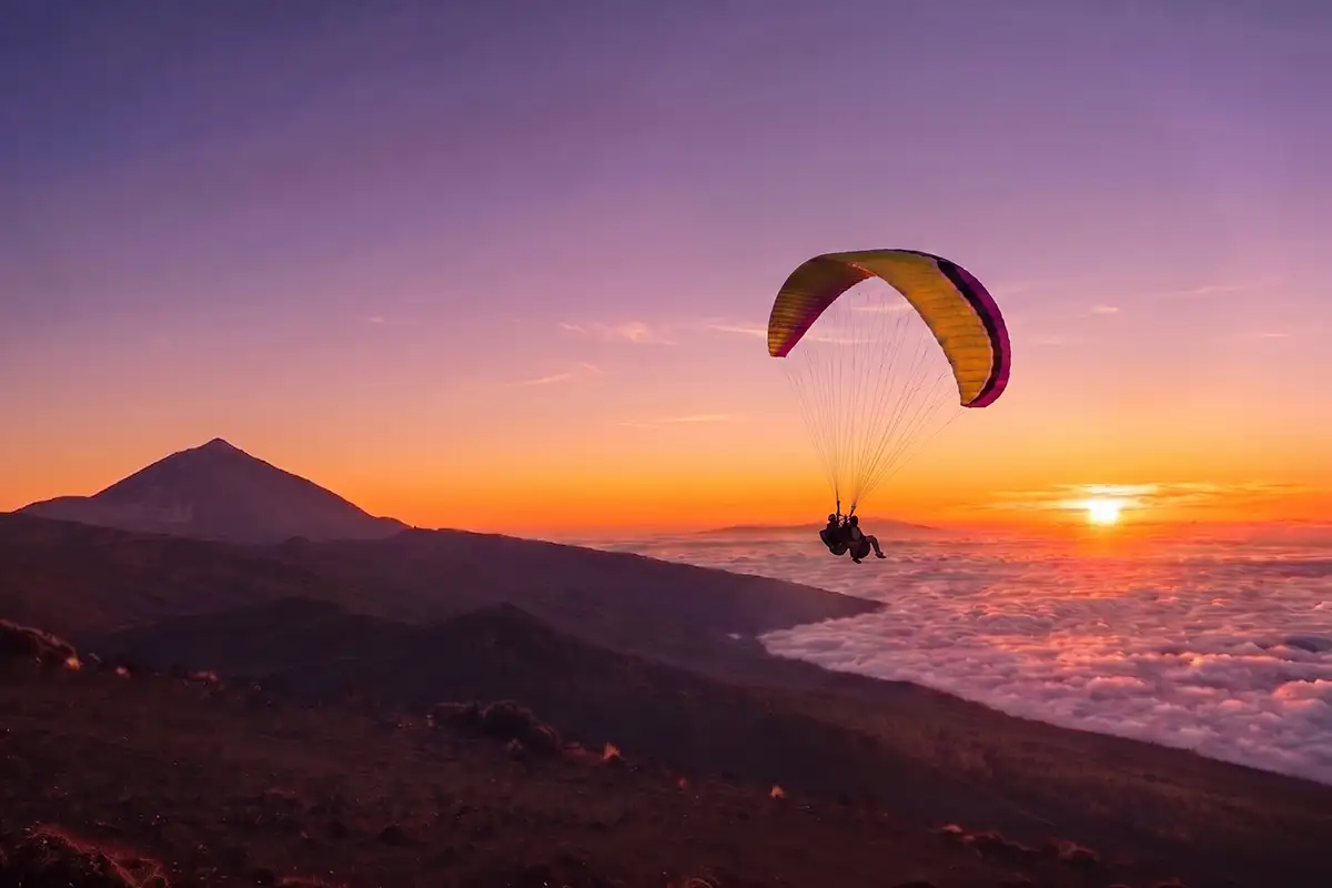 Sunset Paragliding Flight - Foto 1