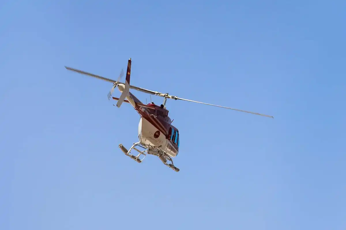 Helicopter Flight along the South Coast of Tenerife - Foto 8