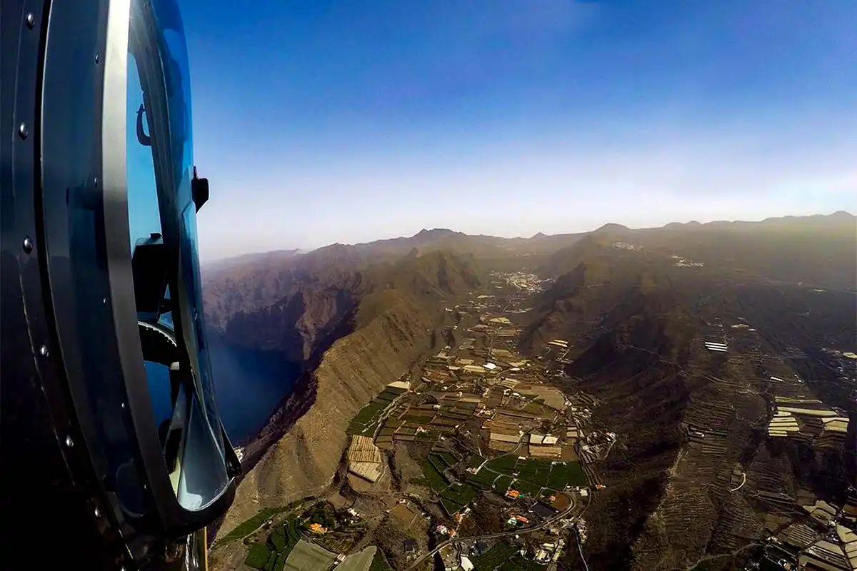 Los Gigantes Helicopter Flight in Tenerife - Foto 11