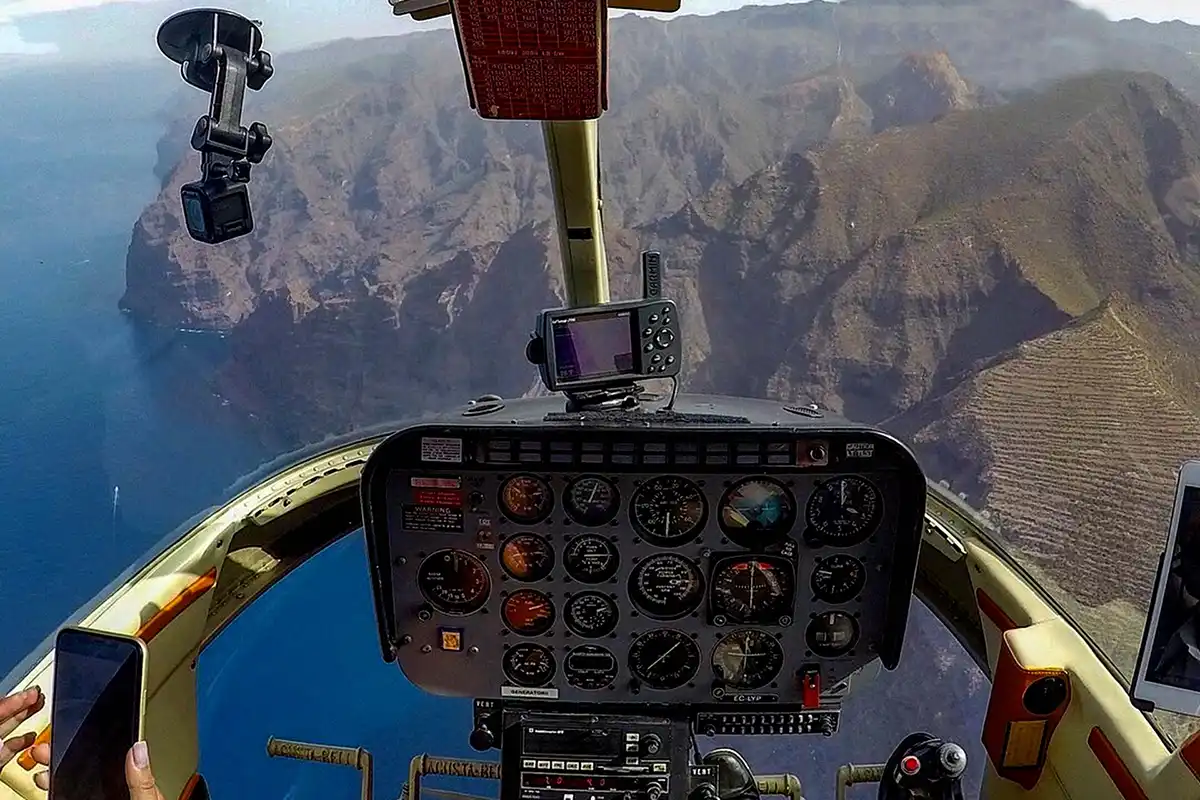Los Gigantes Helicopter Flight in Tenerife - Foto 2