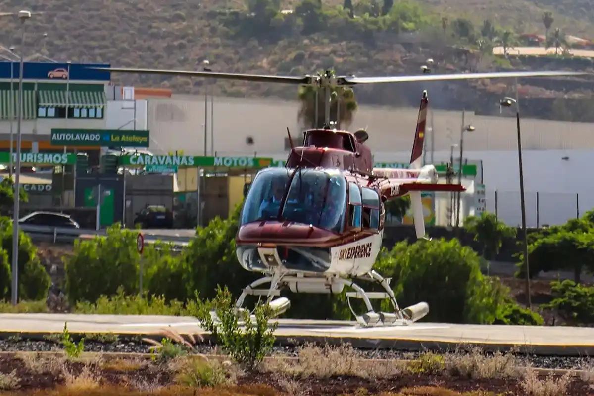 Vuelo en Helicóptero por Playas y Barrancos de Tenerife - Foto 8